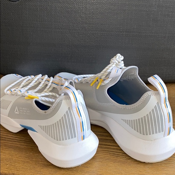 NEW Reebok Trainers - Picture 3 of 4